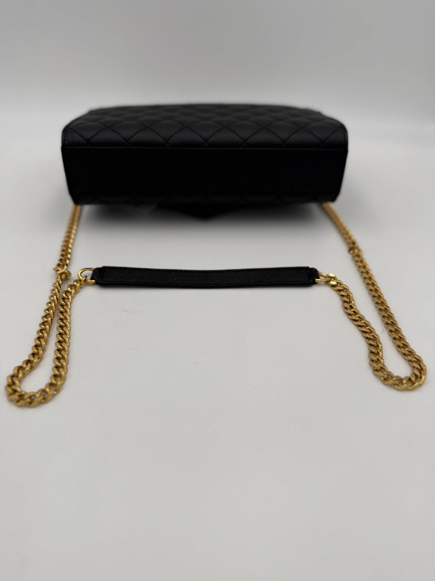 SAINT LAURENT ENVELOPE SMALL in Black Grained Leather Handbag