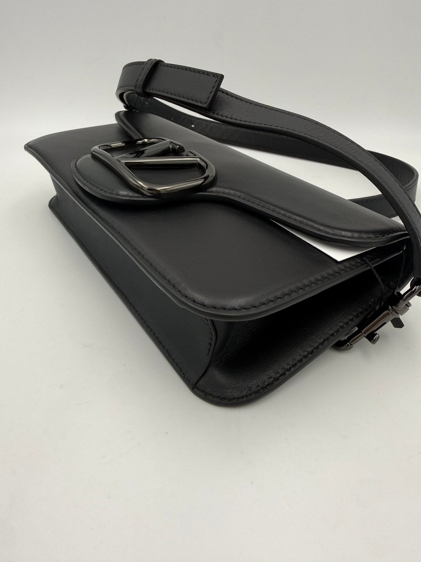 VALENTINO GARAVANI VLOGO Black Handbag