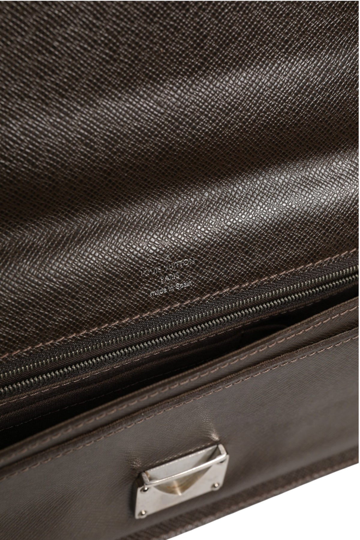 Belaia Clutch Taiga Leather
