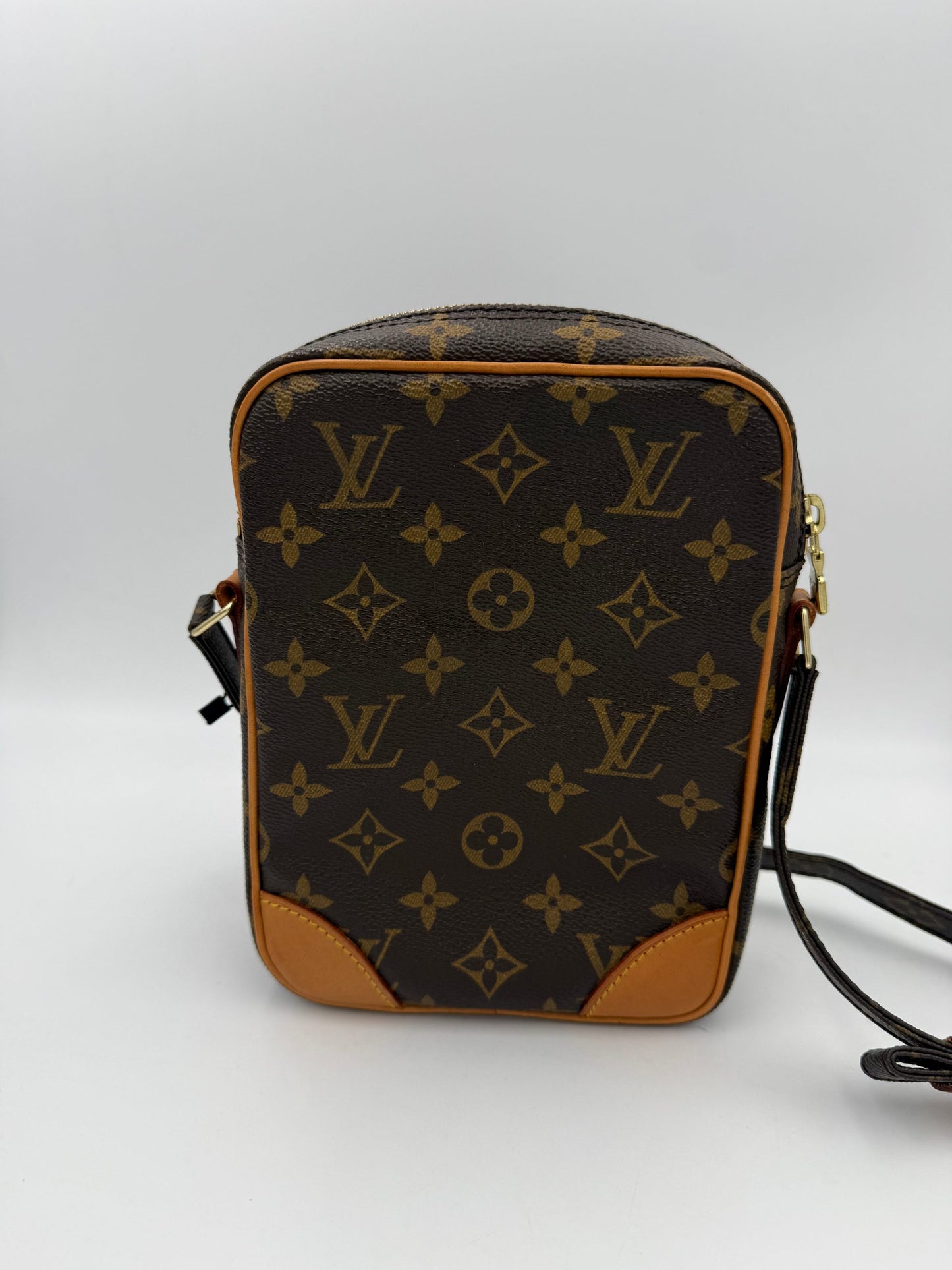 LOUIS VUITTON DANUBE Monogram Handbag