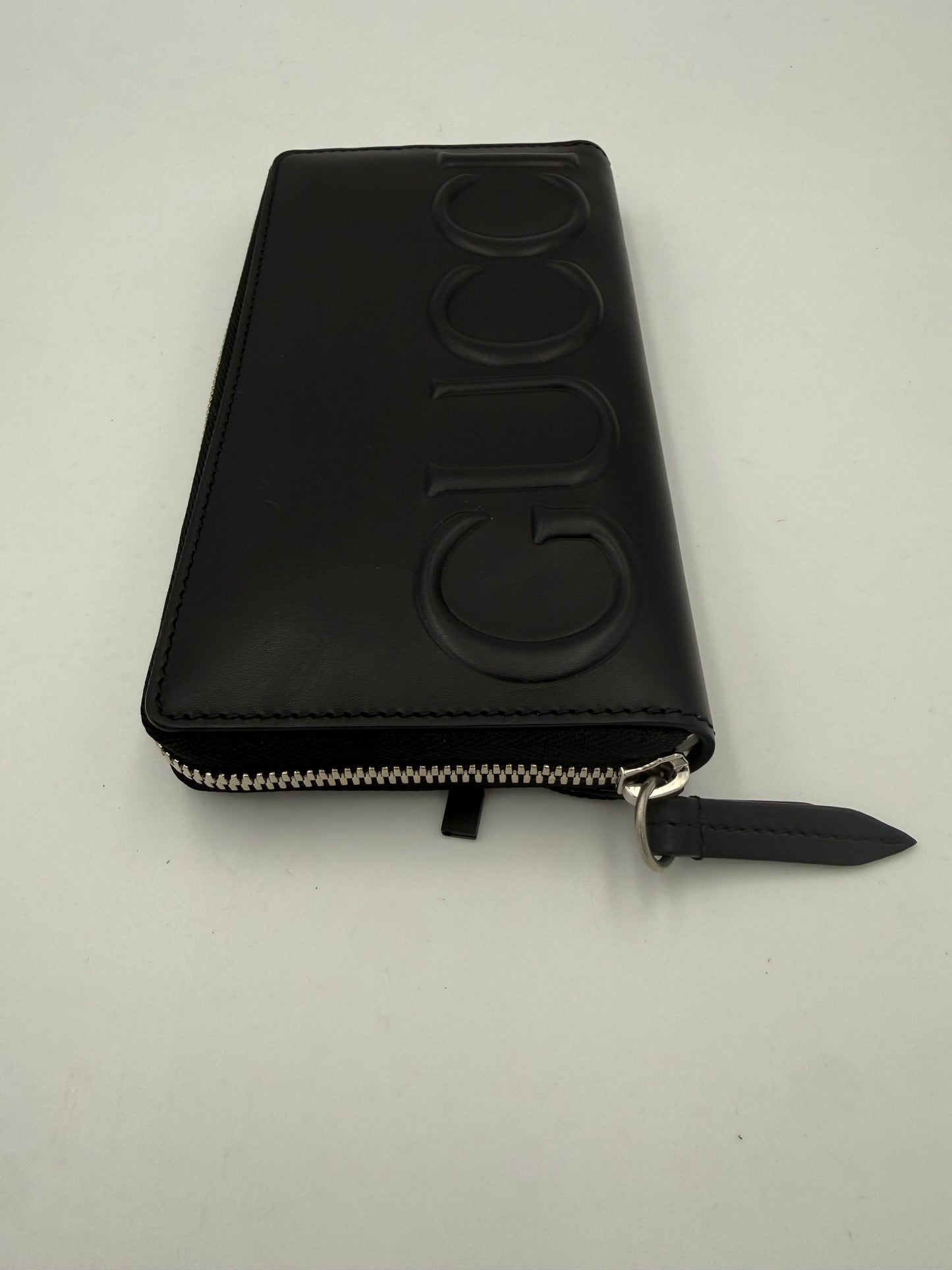 GUCCI Zip Black Front Logo Embossed Wallet