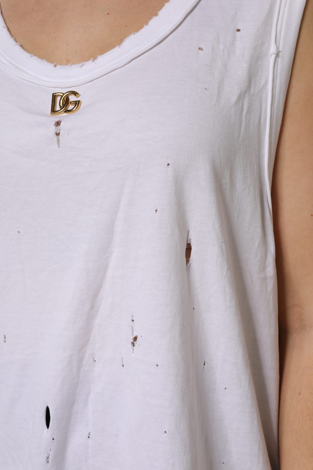 White Cotton Sleeveless Round Neck Tank Top