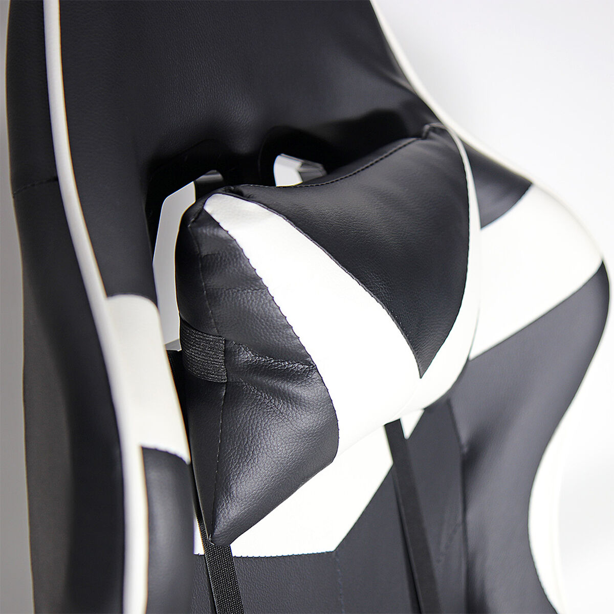 V7HFE4F05086D3D5D51FEB944DC566B74ADR4247001P8