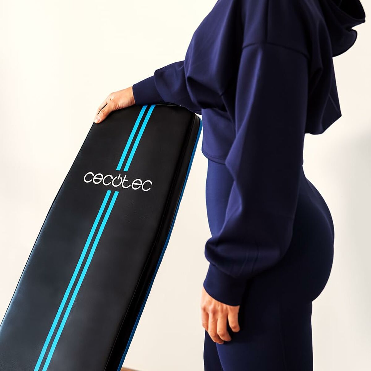 V2HB7F78D83C7022B7E5A27B06718AB56FER7401007P6