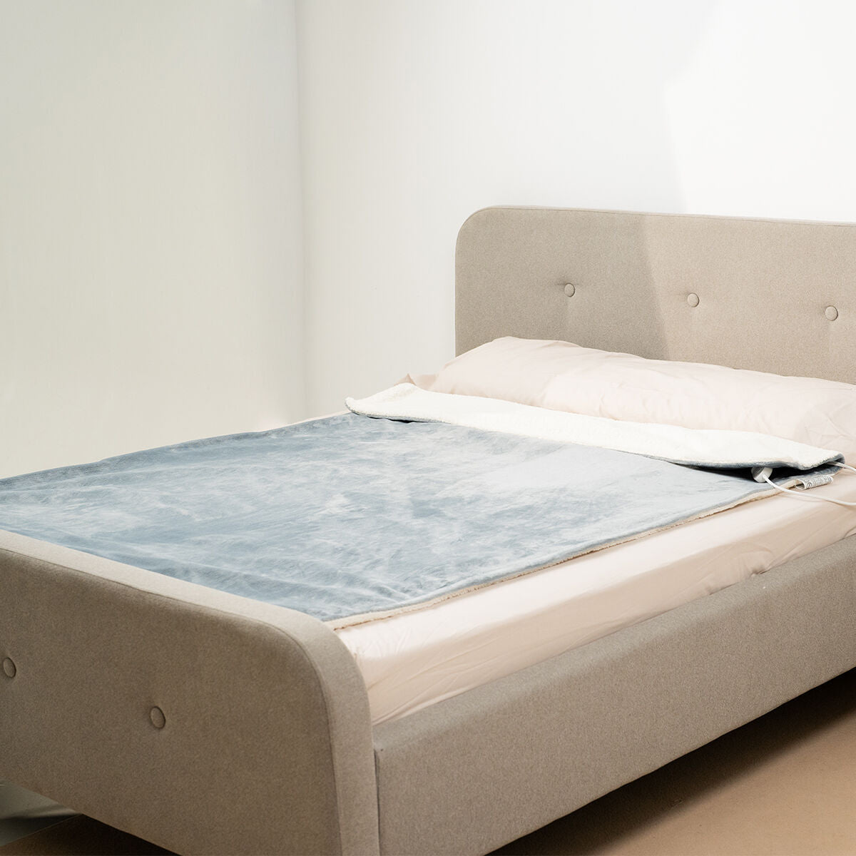 V8H5B46A40026E1CB14A5CE29673227061CR5279569P7