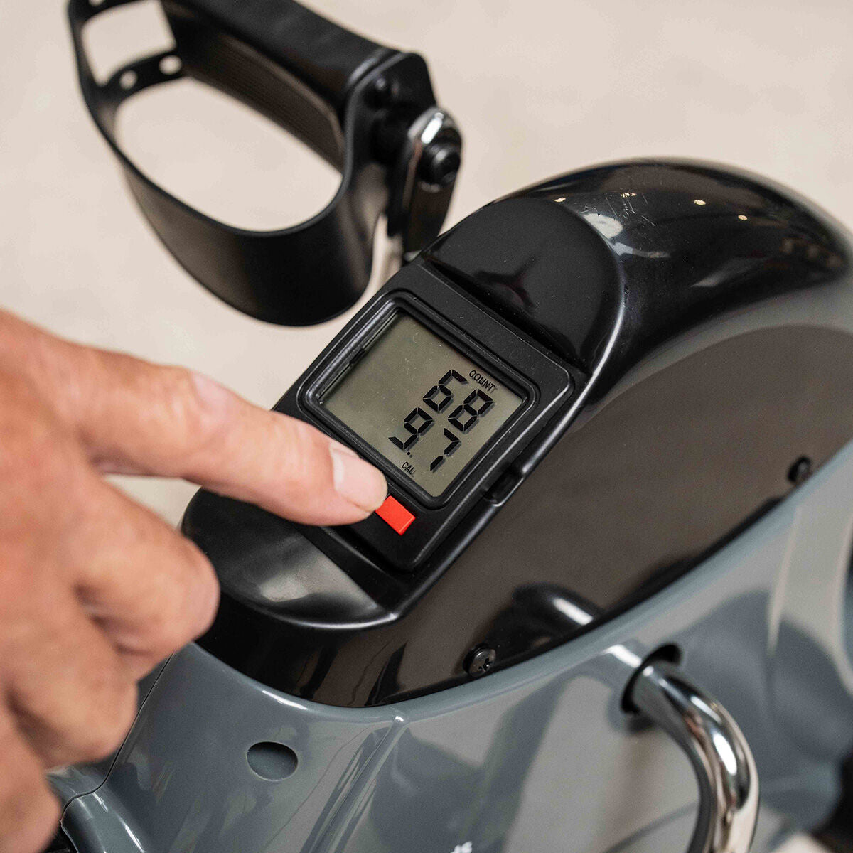 V4H5E6E6929EB40EB47F99432F1F683B25DR6975801P3