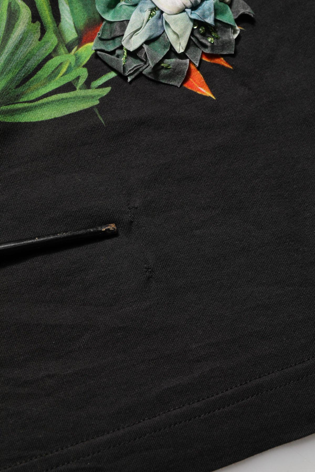 Black Tropical Jungle Round Neck T-shirt