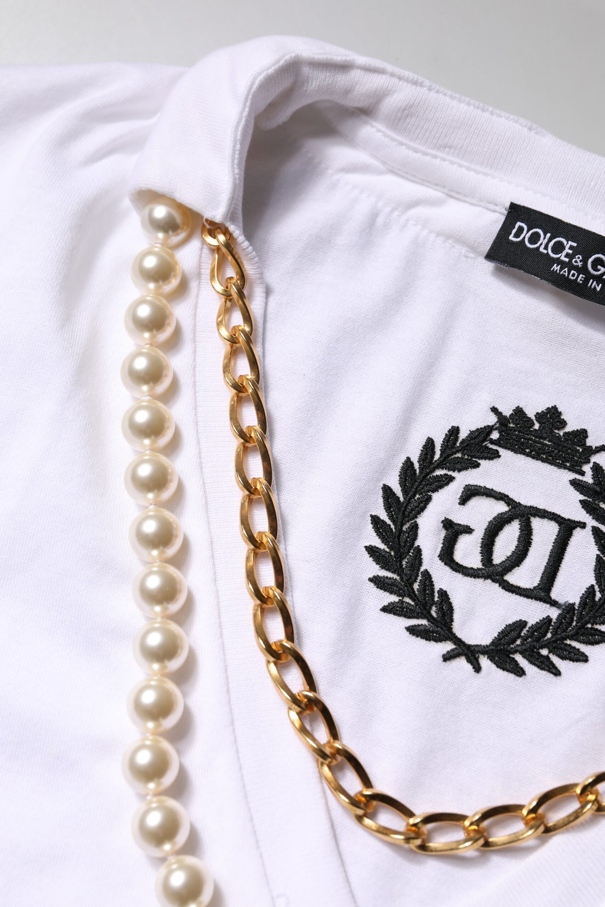 White Necklace Cotton Short Sleeve T-shirt