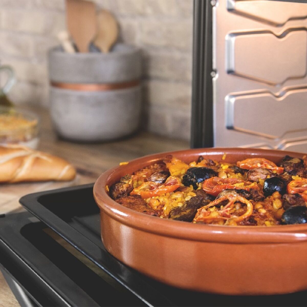 V4H17682323B9F6EEED3A925F081A1AA907R7391873P4