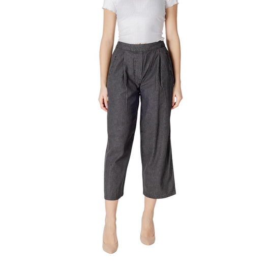 Black Cotton Cropped Jeans
