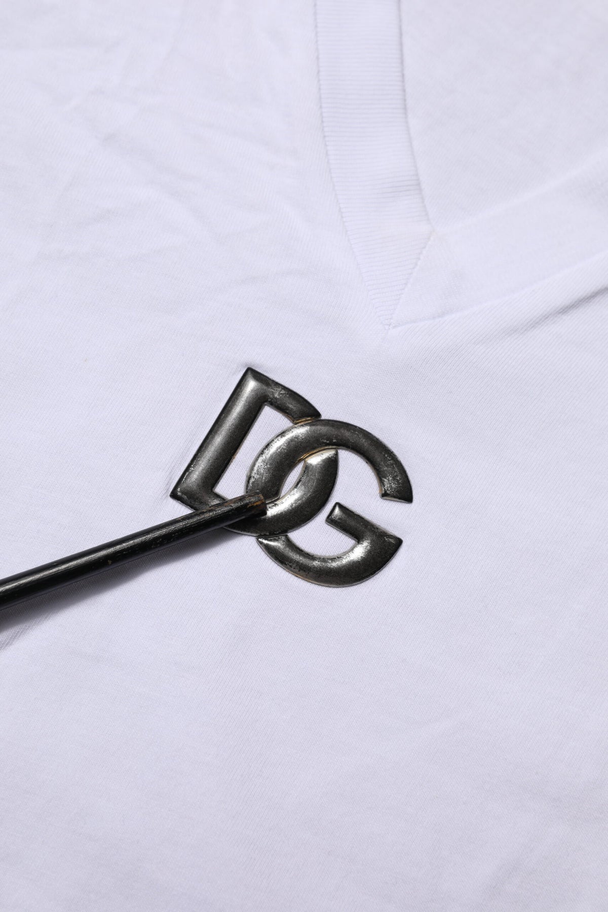 White Cotton V-Neck Short Sleeves T-Shirt