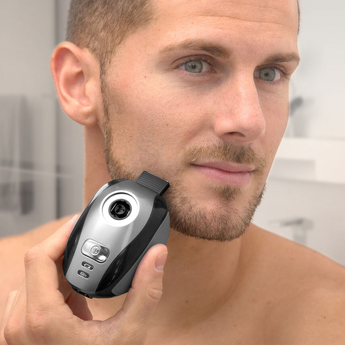 5-i-1 Genopladelig Ergonomisk Multifunktions Barbermaskine – Shavestyler fra InnovaGoods